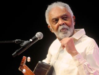 Gilberto Gil começa turnê de despedida em Salvador