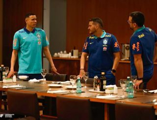 Seleção se apresenta em Brasília para jogo das Eliminatórias na quinta