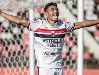 Jogador do Bragantino que sofreu grave acidente deixa UTI